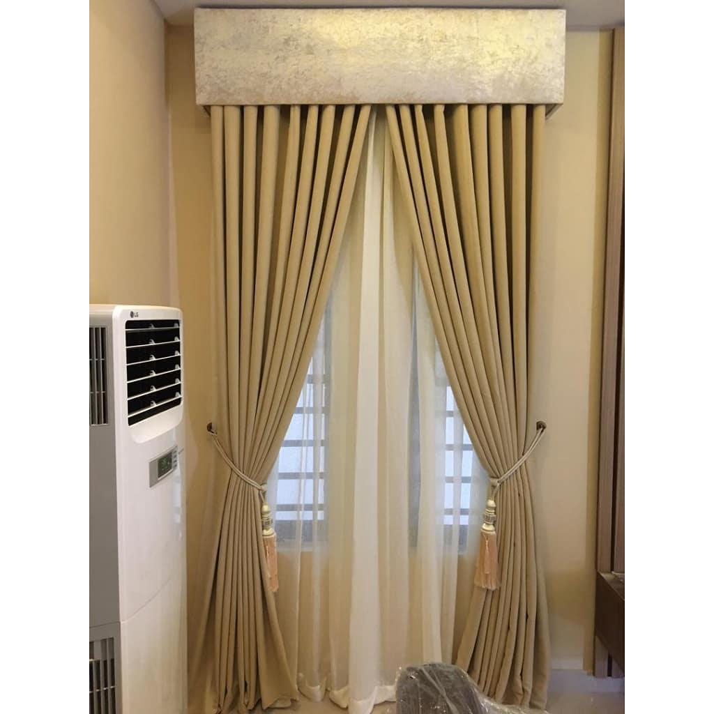 Dashiled interior photo